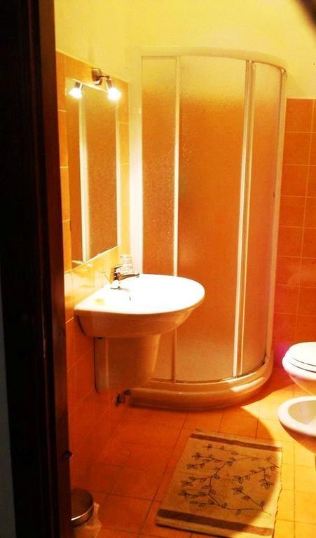 Residenza Via Roma 3 Villa Ла Мадалена Екстериор снимка