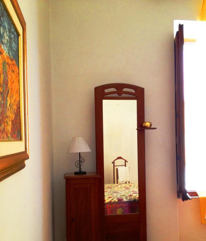 Residenza Via Roma 3 Villa Ла Мадалена Екстериор снимка